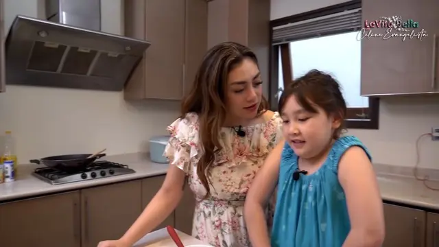 Potret dapur rumah Celine Evangelista (Sumber: YouTube/Celine Evangelista)