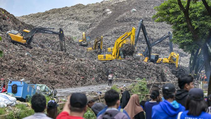 Update Longsor Bantargebang: Korban Tewas Bertambah