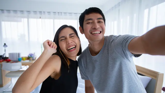 perempuan dan pasangan ingin bersama