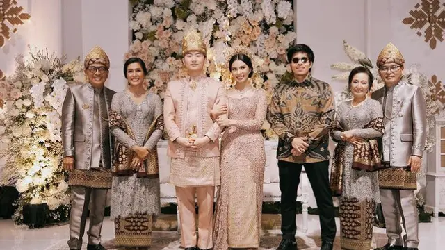 Helmy Yahya dan Istri Saat Pernikahan sang Putri