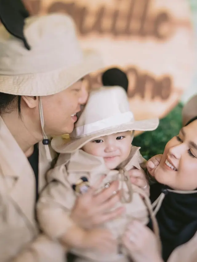 7 Momen Ulang Tahun Pertama Baby Shaquille, Putra Cut Meyriska dan Roger Danuarta