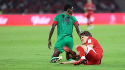 Hasil pemeriksaan Magnetic Resonance Imaging (MRI) yang dilakukan Persija Jakarta mengonfirmasi adanya re-injury robekan otot paha pada pemain berusia 21 tahun itu. (Bola.com/M Iqbal Ichsan)