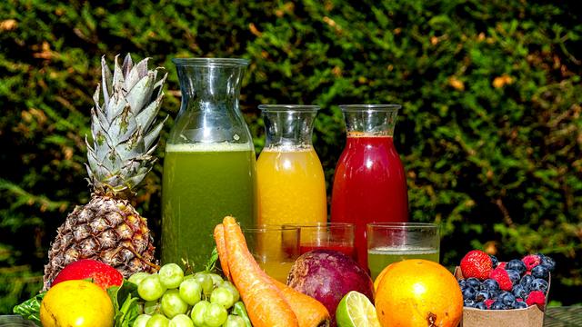 Perbandingan dengan Minuman Dingin dan Jenis Lainnya