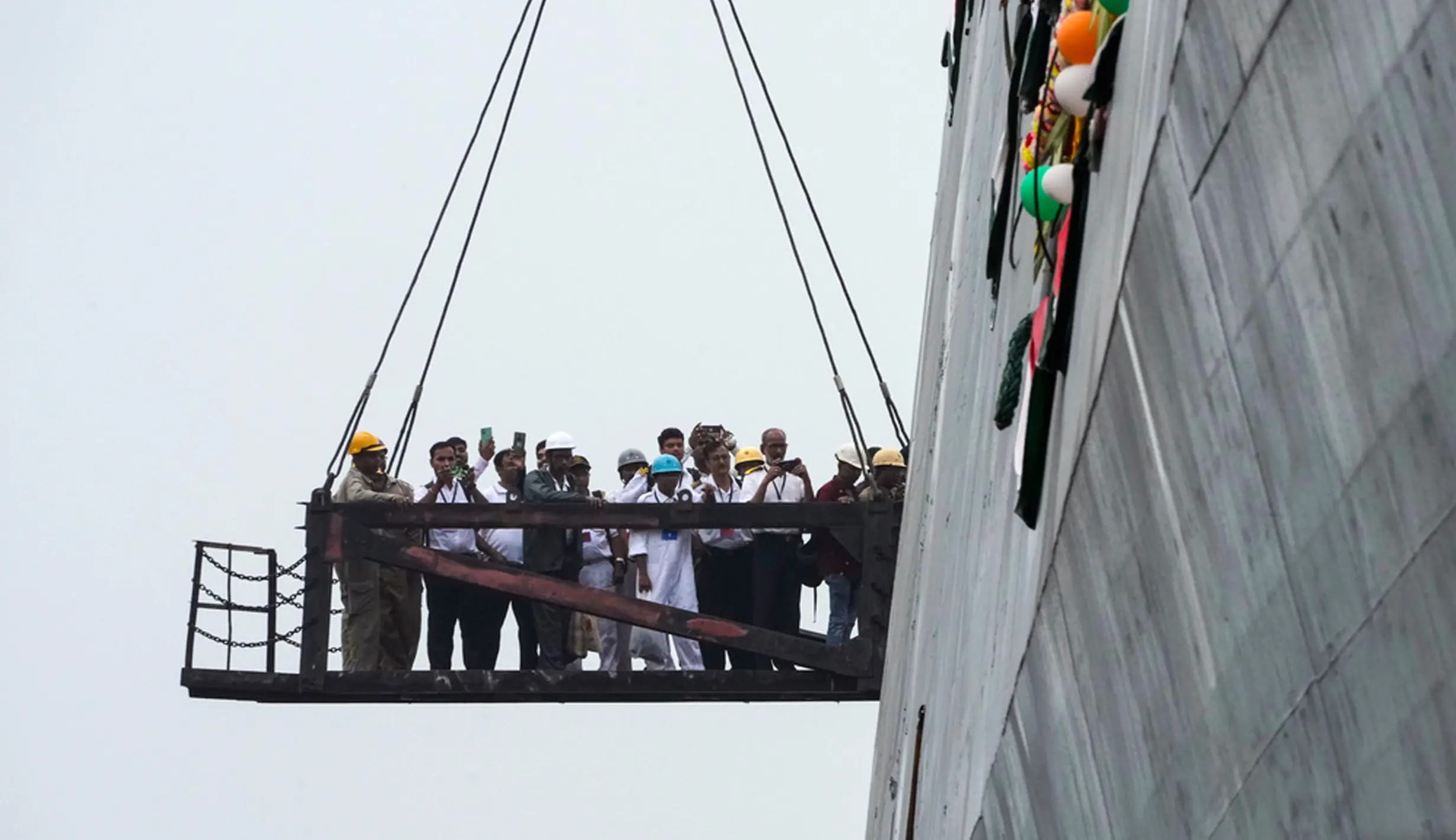 India Luncurkan Fregat Siluman Canggih INS Vindhyagiri - Foto Liputan6.com