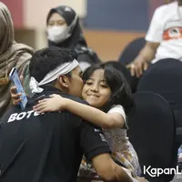 Desta membuat anak-anaknya bangga karena berhasil menjadi juara dalam pertandingan pingpong alias tenis meja melawan Ariel Noah. Desta menang dalam acara bertajuk Meresmilah VDKaTe yang digelar Minggu (5/3/2023). [Foto: KapanLagi.com®/Bayu Herdianto]