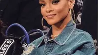 Rihanna Siap Luncurkan Koleksi Pakaian Pria, Berapa Harganya?  (dok.Instagram @badgal_rihanna/https://www.instagram.com/p/CFhyiwhhNO1/Henry)