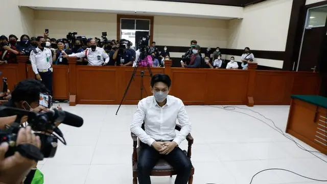 6 Potret Gaga Muhammad di Persidangan Lanjutan, Dituntut Hukuman 4 Tahun