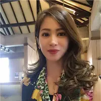 Penampilan Bunga Zainal sekarang, masih mengenali? (via (Instagram/Bunga Zainal)