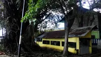 Lokasi penampakan hantu perempuan bule di kawasan Jalan Gedung Kolam, Kota Bengkulu. (Liputan6.com/Yuliardi Hardjo Putra)