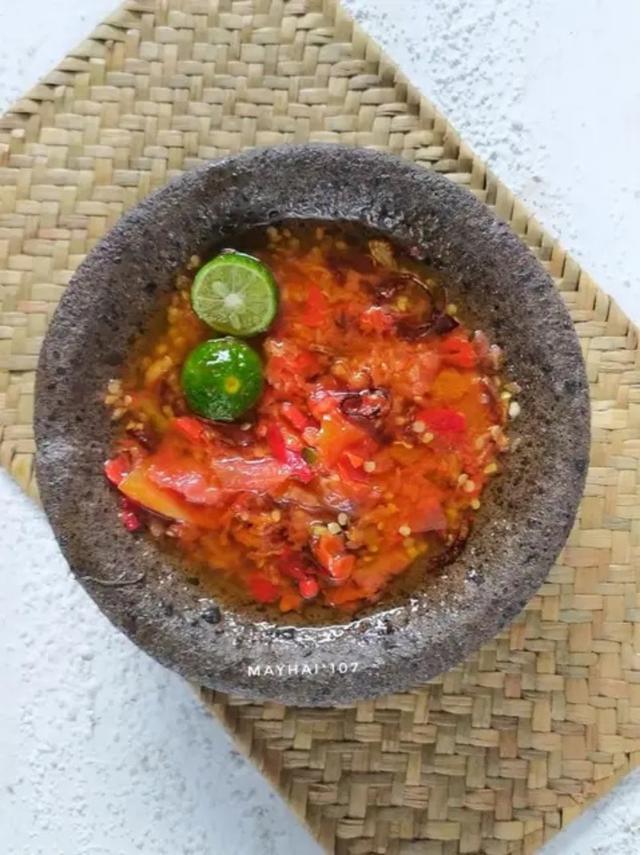 1. Sambal Pecak Klasik Tahan Lama (Versi Dasar)