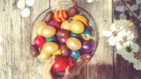 Ilustrasi telur Paskah (Photo by Karolina Bobek ✌ on Unsplash)