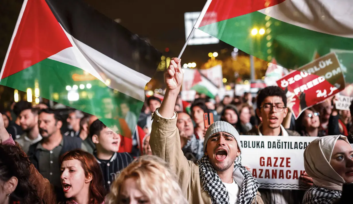 Dalam pidatonya di Turki, pada Kamis (2/10/2025), Recep Tayyip Erdogan mengatakan bahwa tindakan itu sebagai bukti bahwa Israel dalam kondisi yang sangat panik untuk menyembunyikan kejahatannya. (KEMAL ASLAN/AFP)