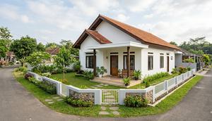 Model Rumah Desa yang Cocok untuk Lahan Hook. Gemini