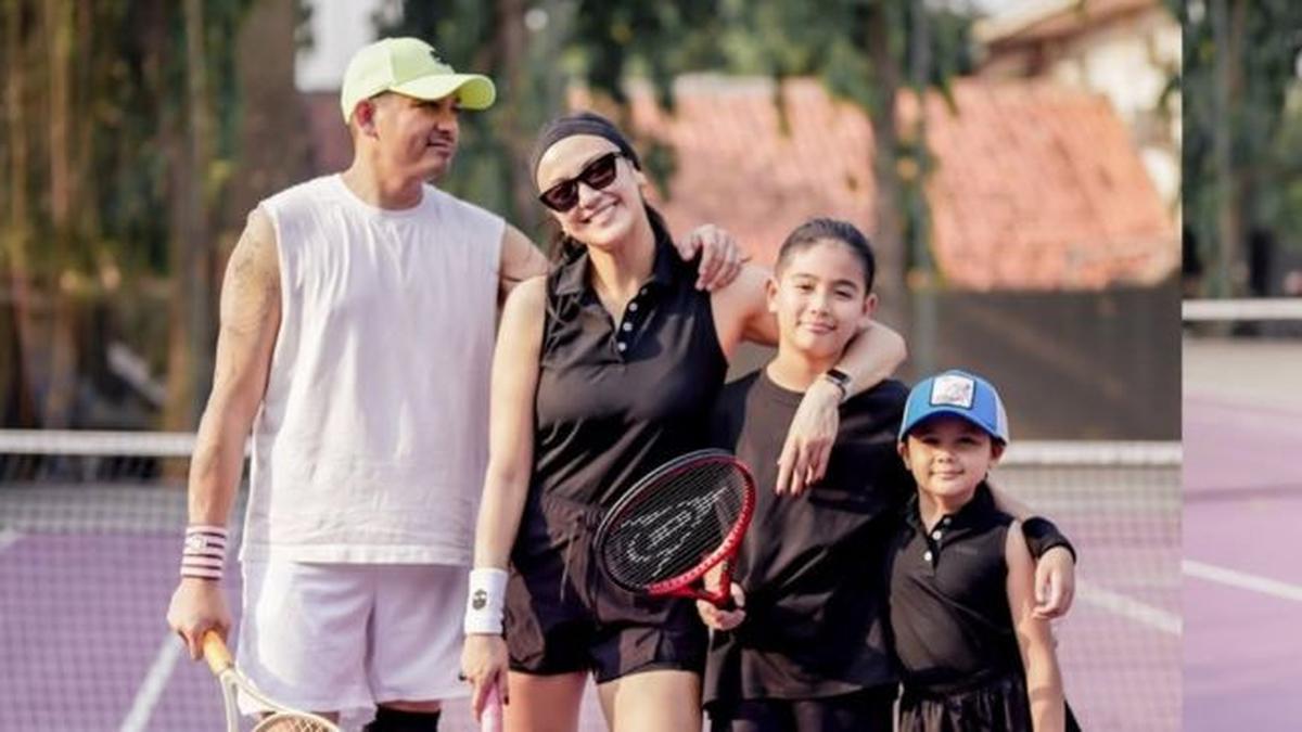 4 Potret Sea Dedari Anak Ryan Delon dan Sharena Gunawan, Paras Cantik Bak Bidadari