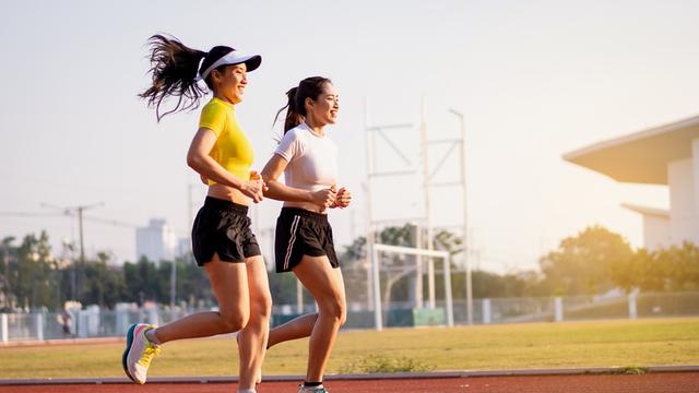 Ilustrasi perempuan sedang berolahraga