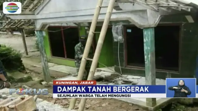 Pergerakan tanah di Banjarnegara, Jawa Tengah, membuat tujuh dari puluhan rumah hancur total.