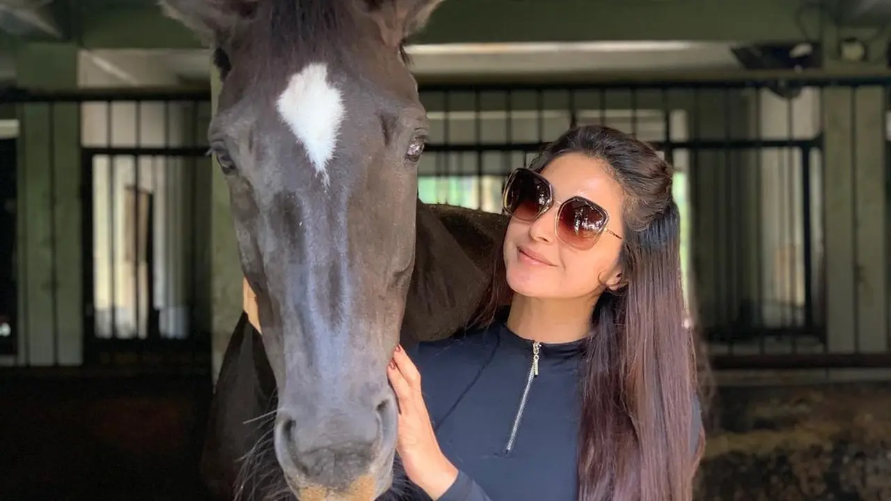 Nabila Syakieb bersama kudanya (Instagram/nsyakieb85)