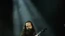 Sebelum Dream Theater yang diisi oleh James LaBrie (vokal), John Petrucci (gitar), John Myung (bass), Jordan Rudess (keyboard), dan Mike Mangini (drum) tampil, beberapa band lokal membukanya gelaran tersebut. (Bambang E. Ros/Bintang.com)