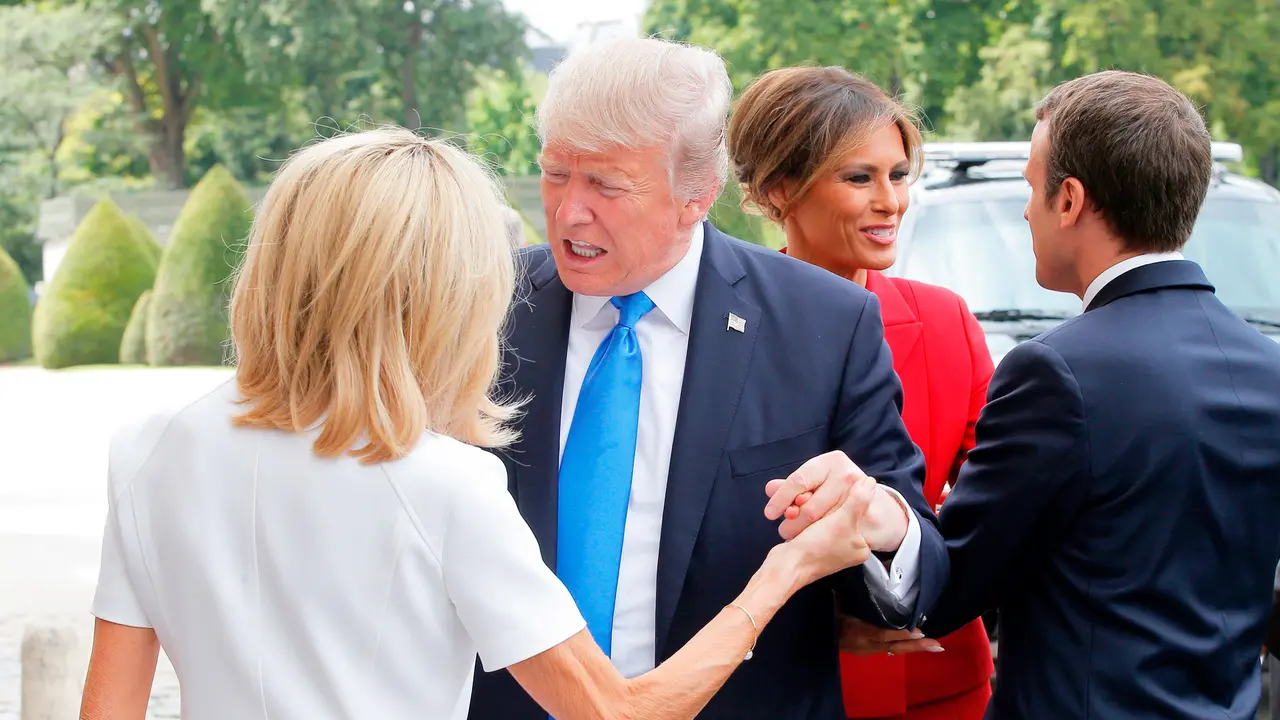 Donald Trump Puji Ibu Negara Prancis