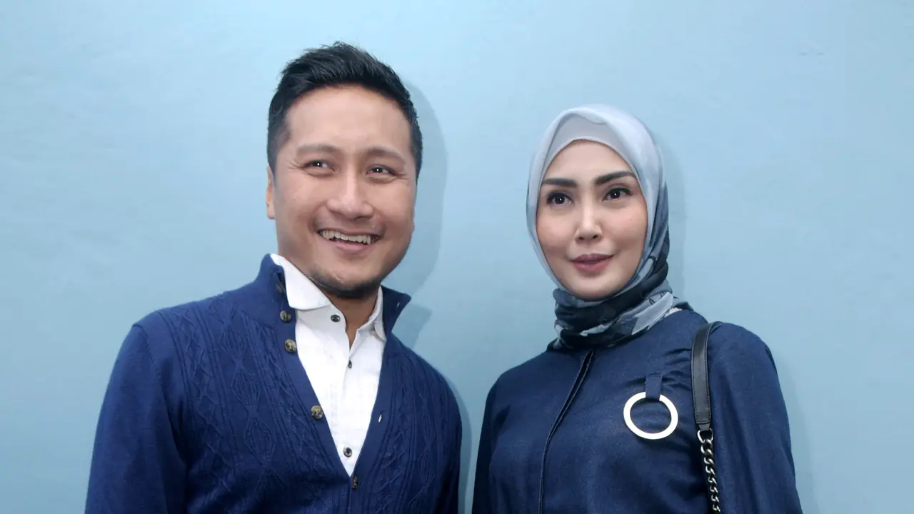 [Bintang] Fenita Arie dan Arie Untung