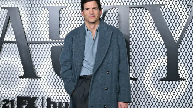Ashton Kutcher Ngaku Pernah Dipecat dari Model Gucci karena Terlalu Gemuk