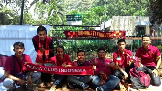 Terseok-seok Soal Dana, Romanisti Cianjur Tetap Nekat Datang (Udh