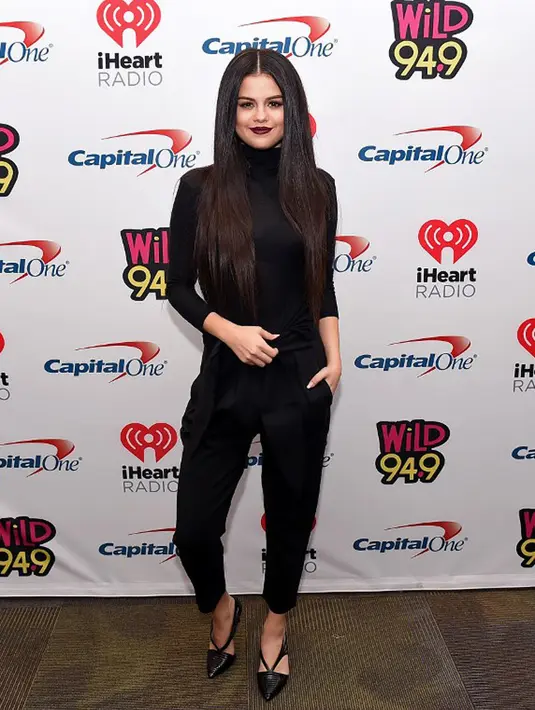 Sumber pun menuturkan Selena akan memboyong The Weeknd ke Texas untuk diperkenalkan dengan keluarga usai kekasihnya itu menyelesaikan rangkaian turnya yang saat ini tengah berlangsung. (AFP/Bintang.com)