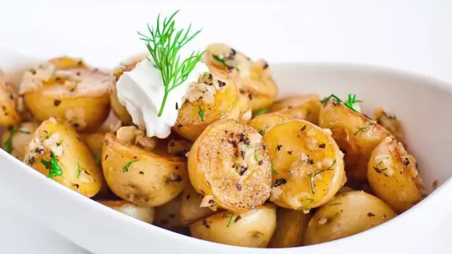 Dukung Diversifikasi Pangan, Yuk Cobain Resep Kentang Panggang!
