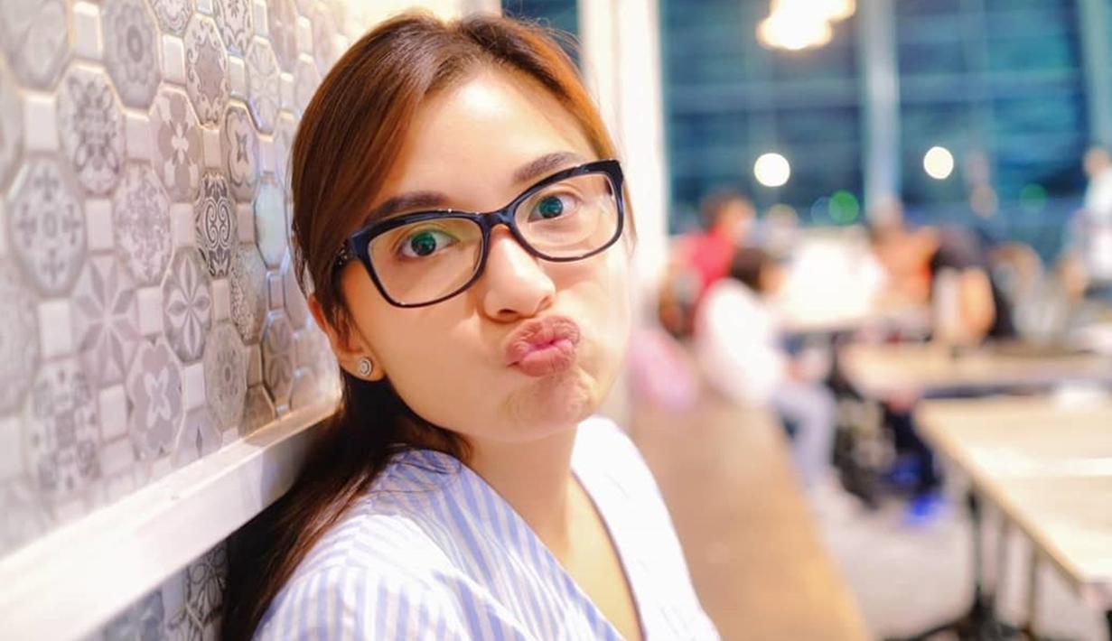 FOTO: Gaya Santai Chelsea Olivia, Cantik dengan Outfit dan ...