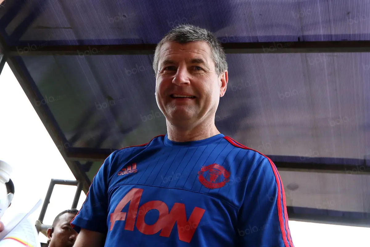 Denis Irwin