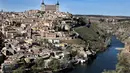 Toledo adalah jantung dan jiwa dari Spanyol dengan beberapa landmark bersejarah terpenting yang membuat kota monumental ini menjadi Situs Warisan Dunia UNESCO yang menawan. (Photo by Thomas COEX / AFP)