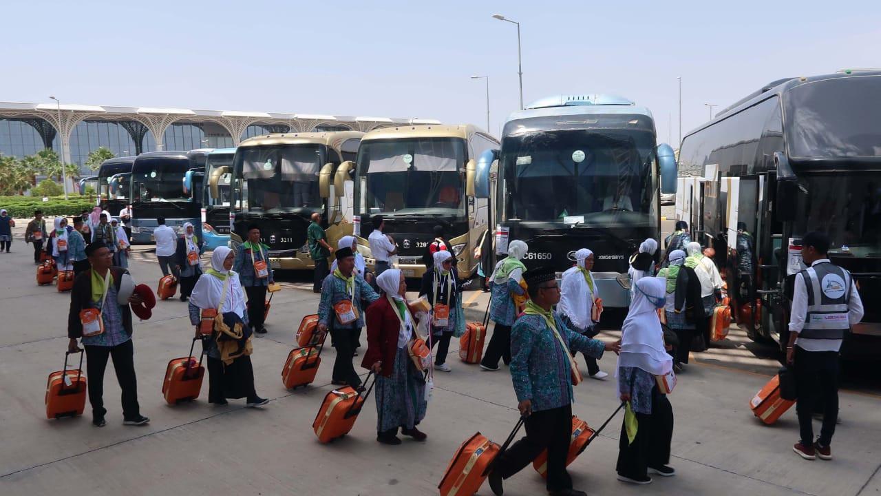 Jemaah Haji Indonesia saat baru tiba di Madinah. Darmawan/MCH
