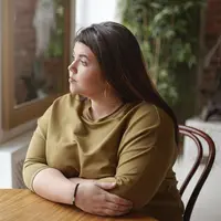 ilustrasi perempuan berisi/copyright by shurkin_son (Shutterstock)