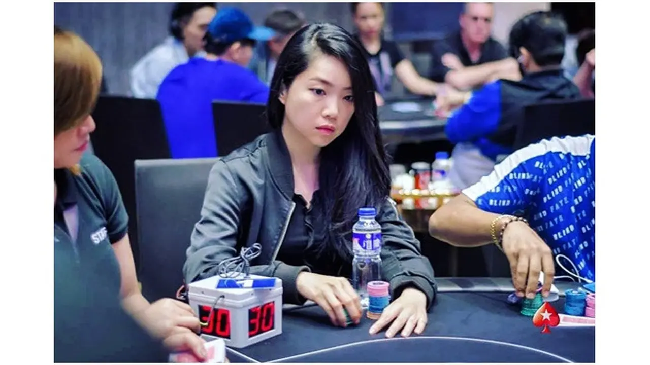 Pilih jadi pemain poker