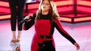 Tiada hentinya Meghan Trainor ucapkan terimakasih untuk sang ibunda. Ia tak lupa memberikan pelukan hangat untuk ibunya. (AFP/Bintang.com)
