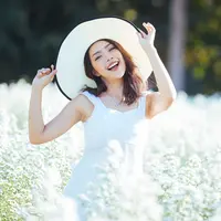 ilustrasi perempuan bahagia/copyright by AnemStyle (Shutterstock)