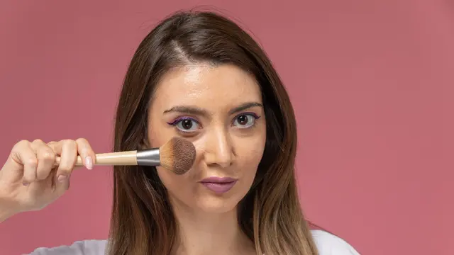 5. Blend dengan Cara Ditepuk, Bukan Digeser