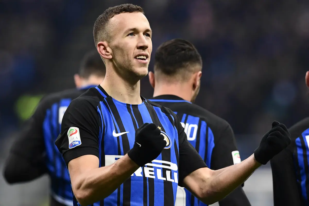 FOTO: Hattrick Ivan Perisic Antar Inter Milan Bungkam Chievo