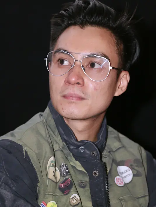 "Doain ajalah, doain. Aamin. Yang pasti maunya, ya tahun ini, maunya cepet lah. Pasti ada proses juga yah. Jadi doain lah," jelas Baim. (Deki Prayoga/Bintang.com)