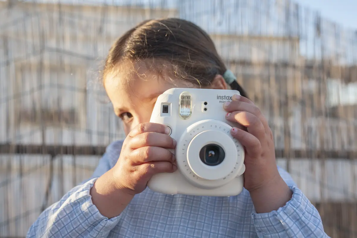 Ilustrasi foto kamera instan
