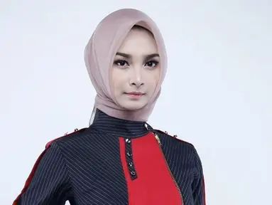 Puteri Indonesia Jawa Timur 2019,  Bella Putri Ekasandra , gadis cantik kelahiran Balikpapan 13 mei 1999. Selain Modeling, Bella memiliki hobi menyanyi dan travelling.(Liputan.com/IG/@bellasandraaaa)