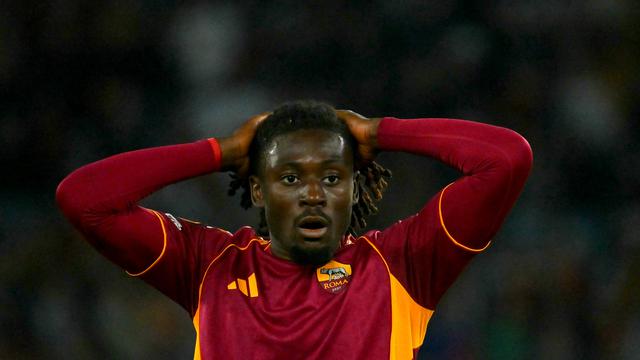 Gelandang AS Roma, Manu Kone