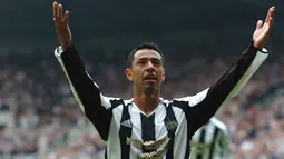 Gelandang asal Peru, Nolberto Solano yang telah pensiun pada Juli 2012 bersama Hartlepool United tercatat total tampil dalam 302 laga di Premier League dengan torehan 49 gol dan 59 assist. Capaian tersebut dilakukannya bersama tiga klub, Newcastle United, Aston Villa dan West Ham United mulai 1998/1999 hingga 2007/2008. (AFP/Glenn Campbell)