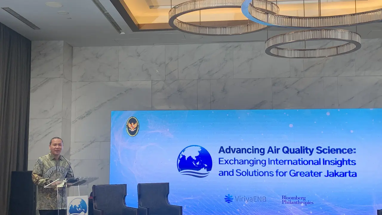 Deputi Bidang Infrastruktur dan Transportasi Kemenko Marves Rachmat Kaimuddin dalam diskusi Advancing Air Quality Science: Exchanging International Insights and Solutions for Greater Jakarta. (Tasha/Liputan6.com)