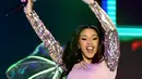 Penampilan penyanyi Cardi B saat menghibur penonton di panggung Billboard Latin Music Awards 2018 di Las Vegas (26/4). (David Becker/Getty Images North America/AFP)