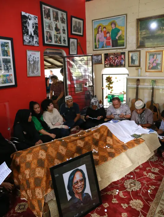 Bahkan, penyanyi dan pencipta lagu yang karyanya hingga kini masih banyak yang menikmati itu menyerahkan semua karyanya untuk bangsa. Hal itu diungkapkan oleh Triawan Munaf. (Adrian Putra/Bintang.com)