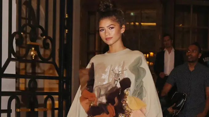 [Bintang] Tom Holland dan Zendaya