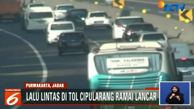 Kepadatan lalu lintas menuju lokasi wisata karena sebagian warga Jakarta masih memanfaatkan sisa masa libur lebaran