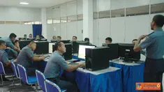 Citizen6, Surabaya: Menurut Komandan Puslatlekdalsen, pelatihan pengopersian webside Kobangdikal tersebut untuk menindak lanjuti perkembangan teknologi yang kian canggih khususnya di bidang informasi melalui media online.  (Pengirim: Penkobangdikal).
