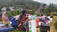 Korban Penggusuran di Naringgul Puncak Bogor Dibiarkan Telantar